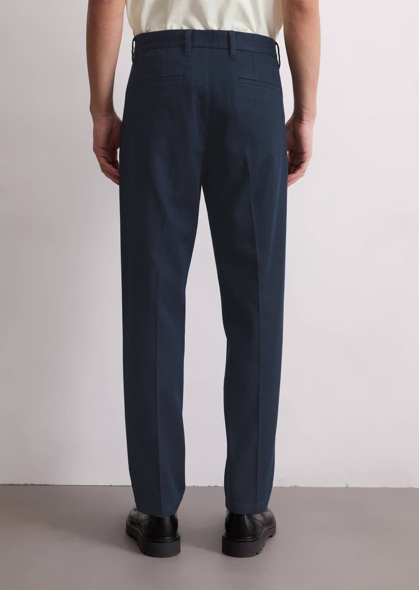 Chino model Osby tapered made from an organic cotton blend with TENCEL™Lyocell