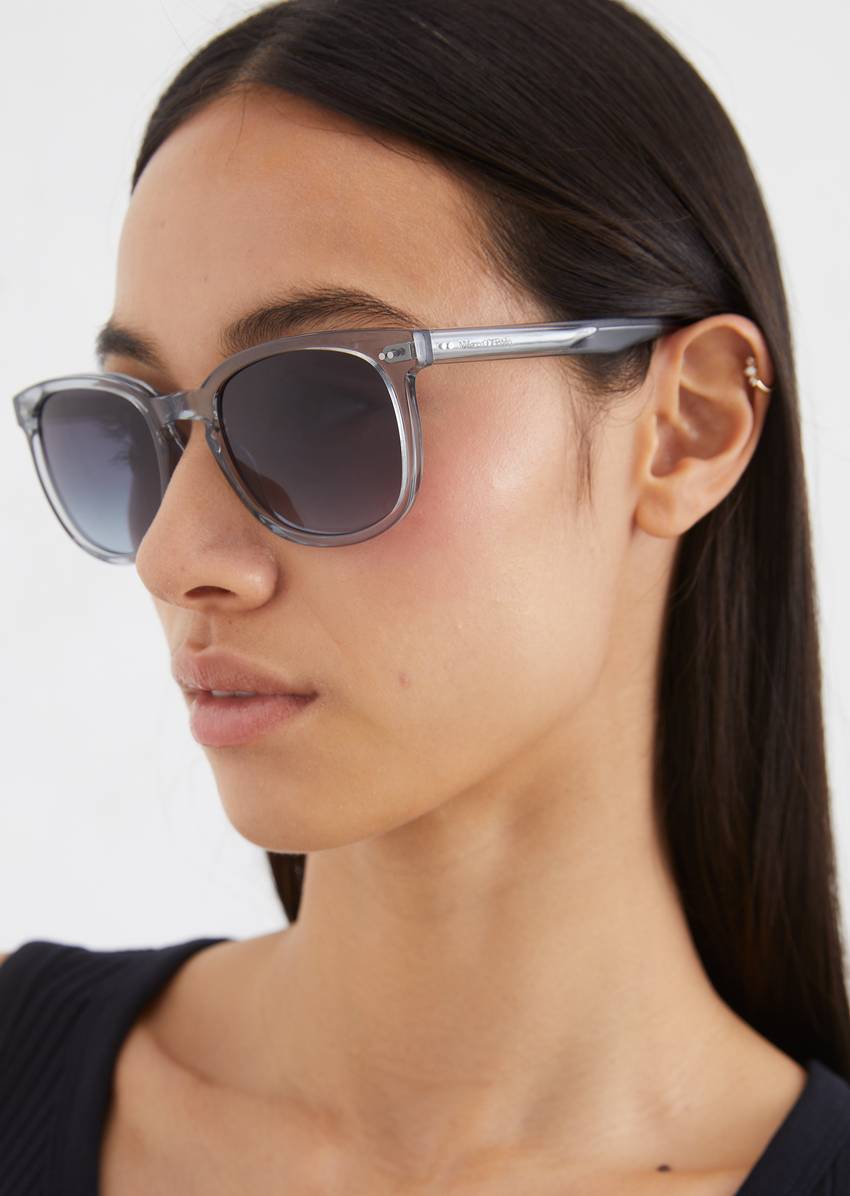 Unisex sunglasses in panto style