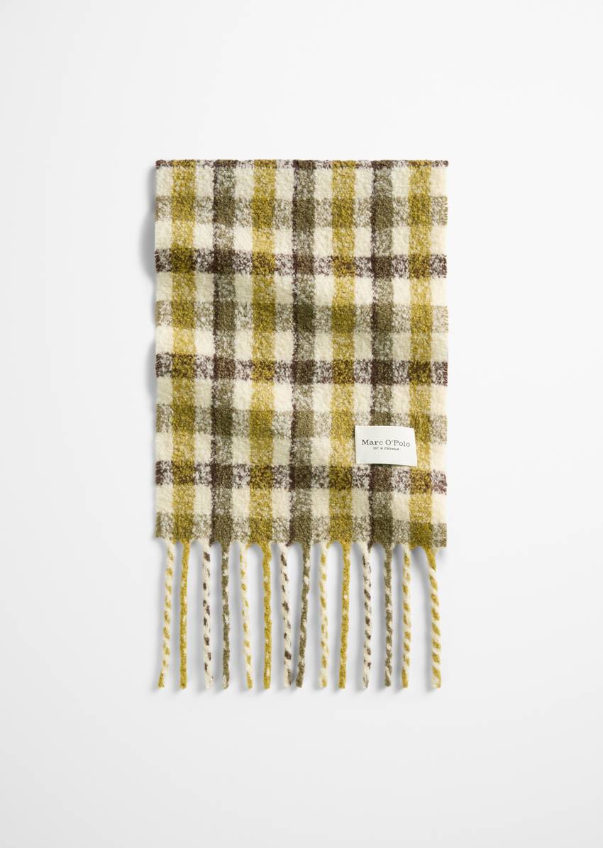 Scarf made from a wool/alpaca wool mix