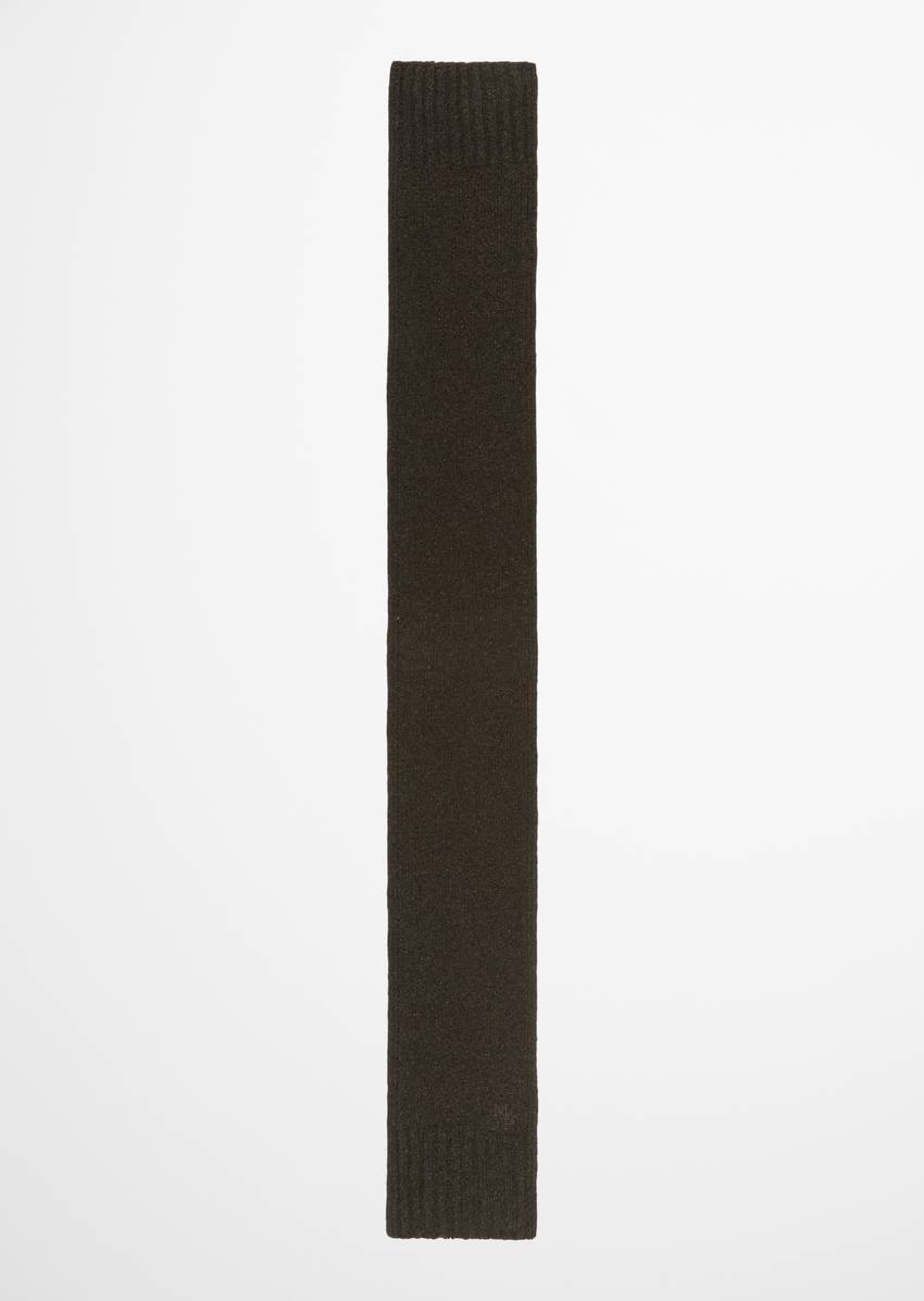 Knitted scarf made from a soft wool blend