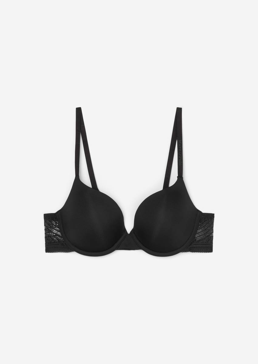 T-shirt bra with underwire and lace