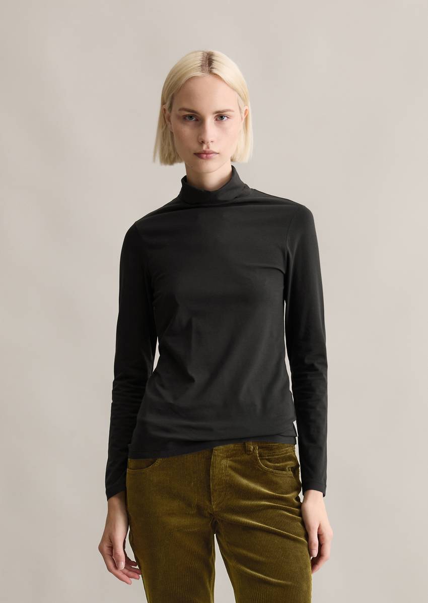 Turtleneck longsleeve slim made from stretchy single jersey