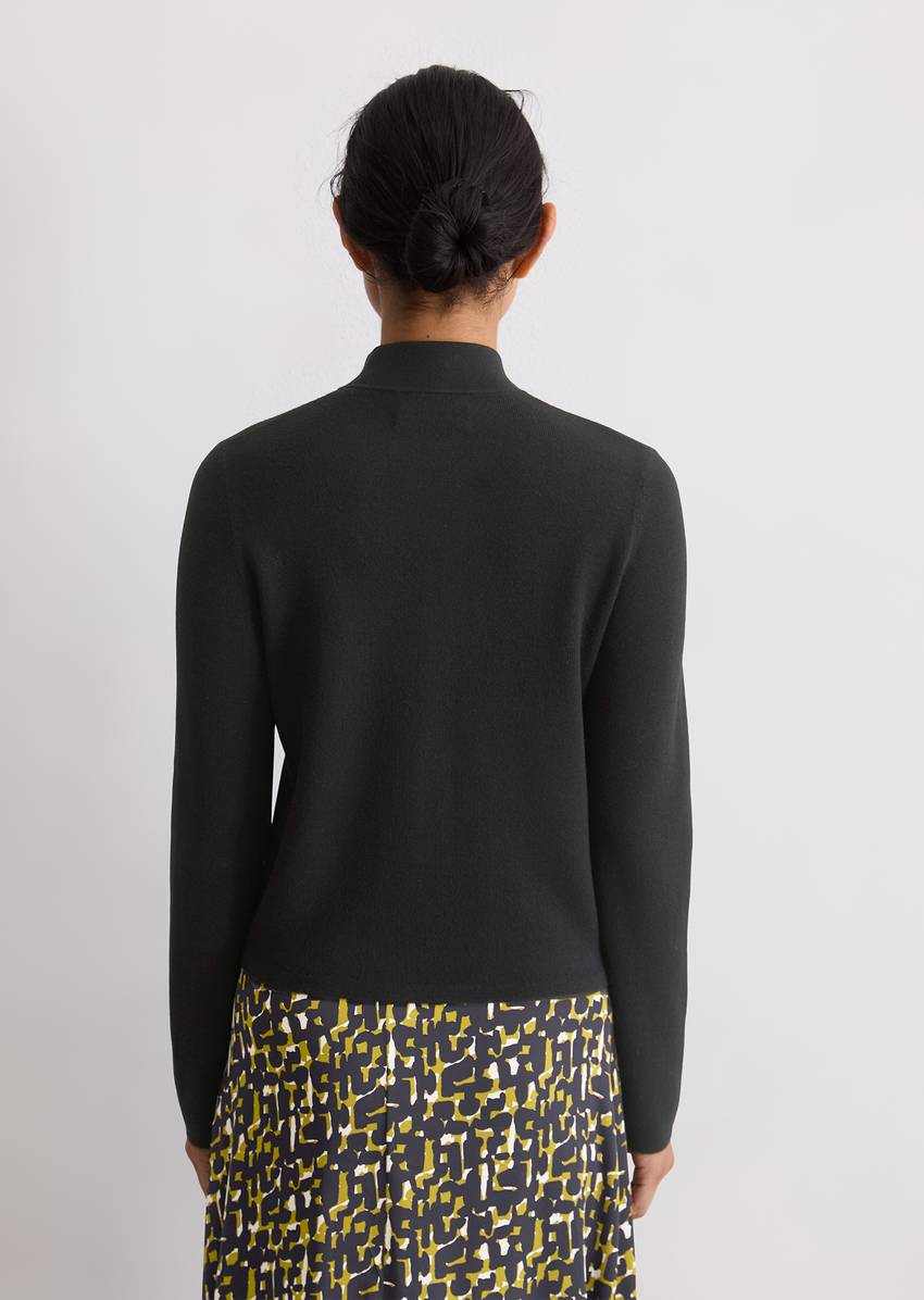 Cardigan slim made from pure merino wool