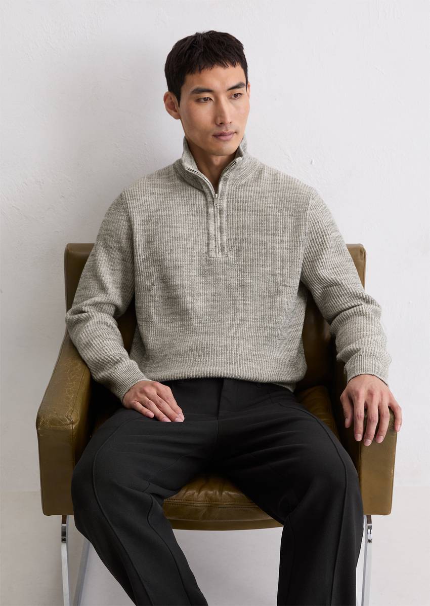 Troyer regular made from a cotton/virgin wool blend