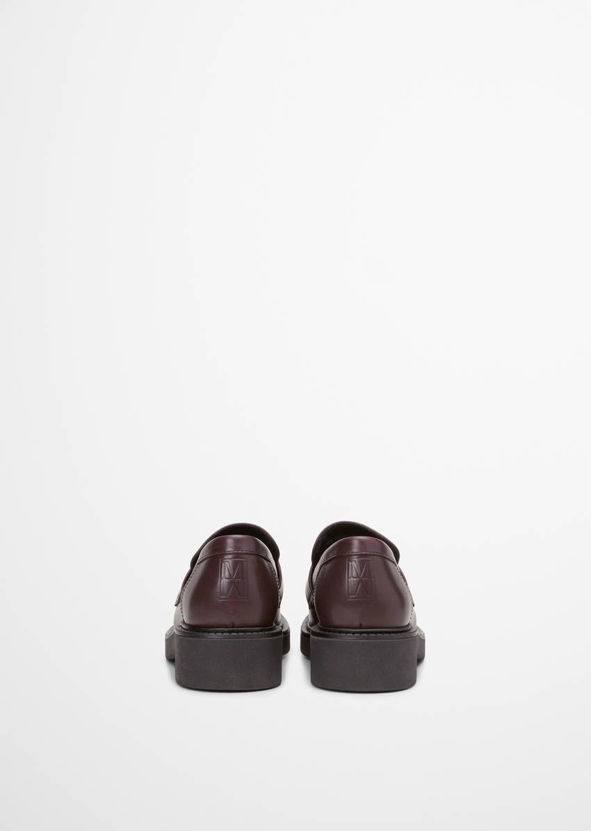 Tassel loafers made from high-quality calfskin