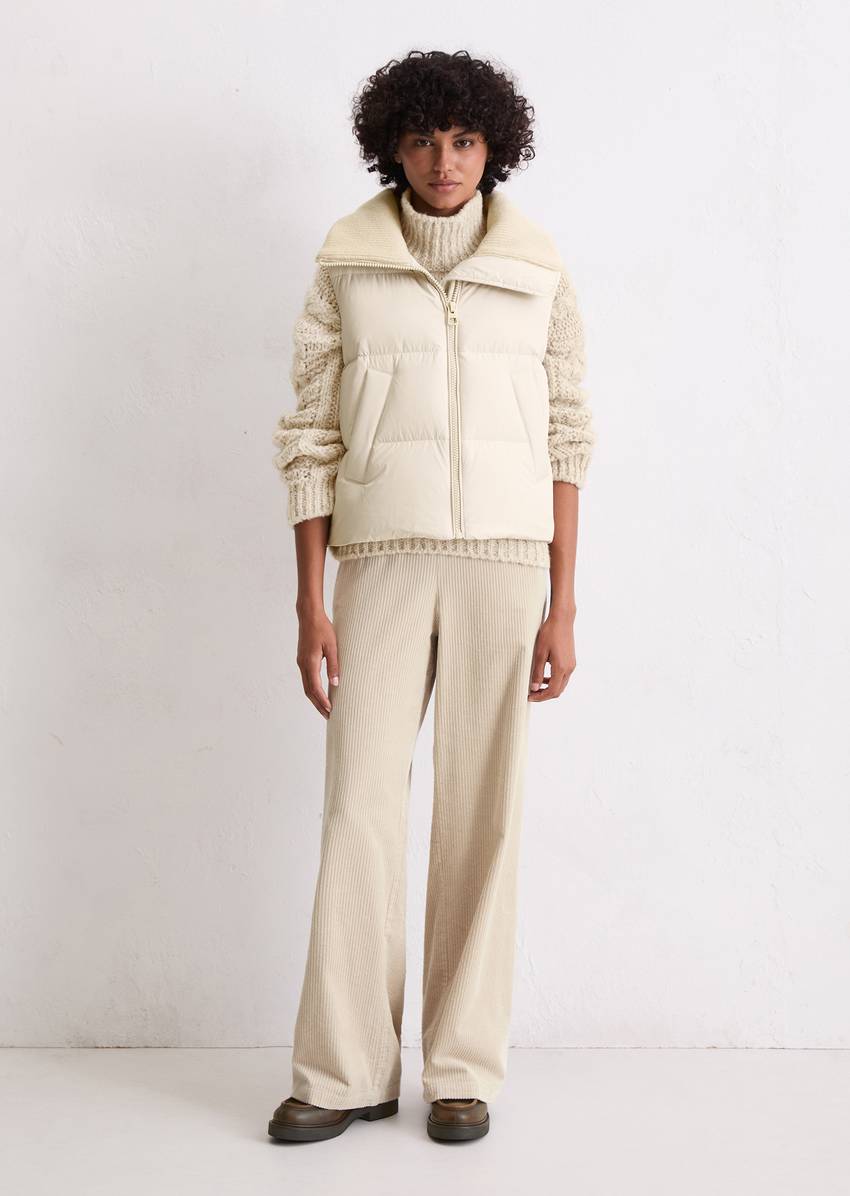 Down vest with certified down filling