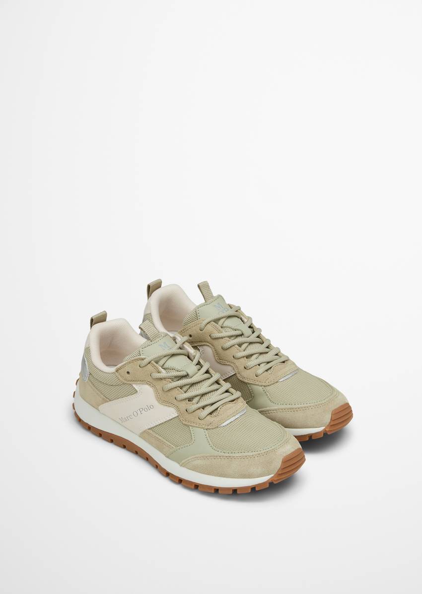 Sneaker made from fine cowhide and mesh insert