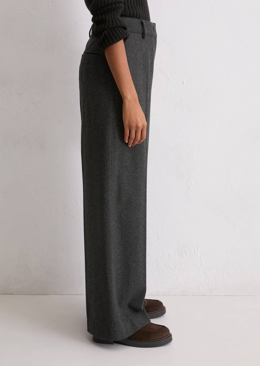 Tailored Pants wide made from a virgin wool mix