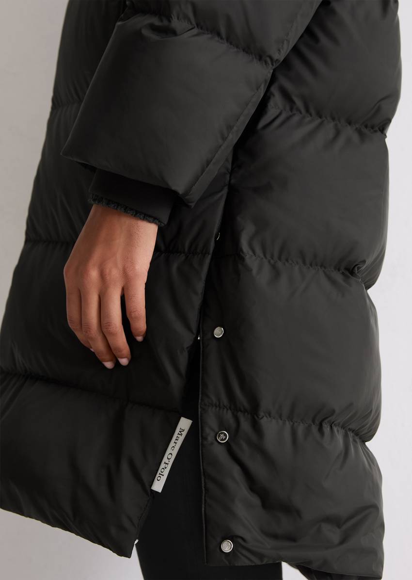 Hooded down coat fitted made from recycled polyester water-repellent