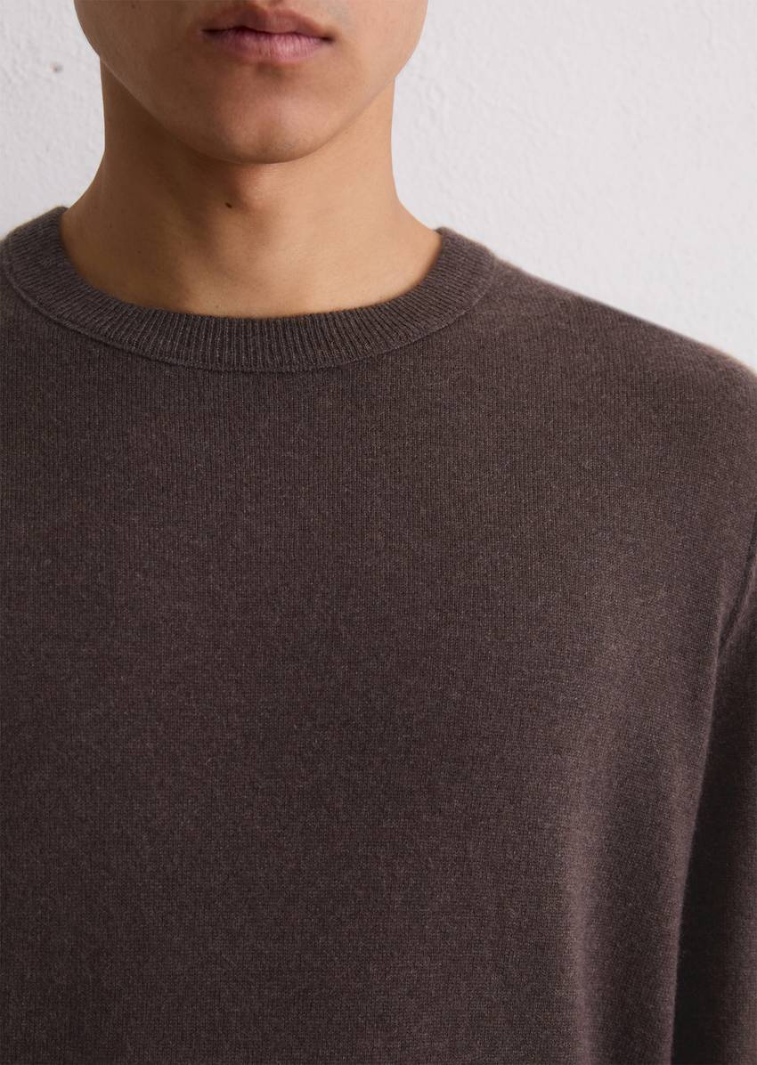Sweater regular made from the finest cashmere