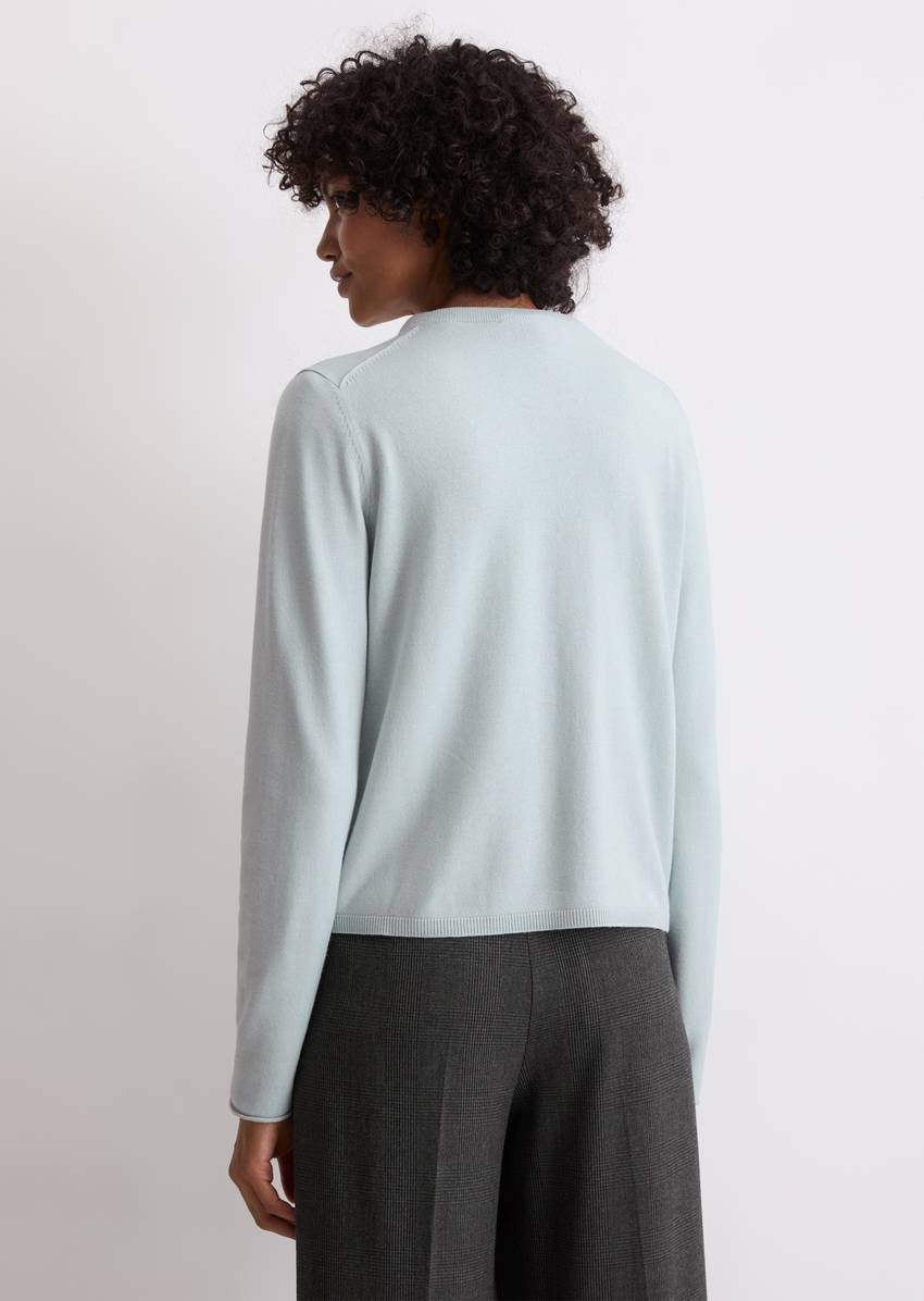 Cardigan slim made from a virgin wool/viscose mix