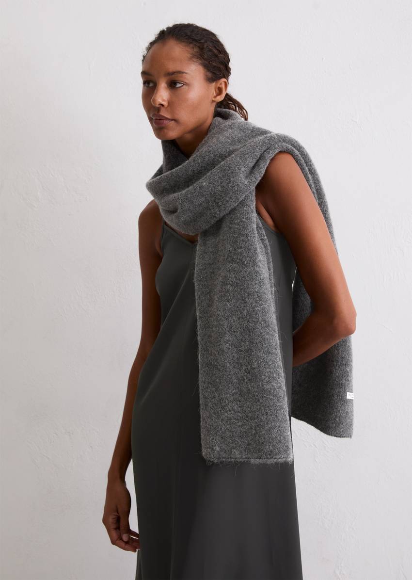 Scarf made from a soft alpaca wool mix