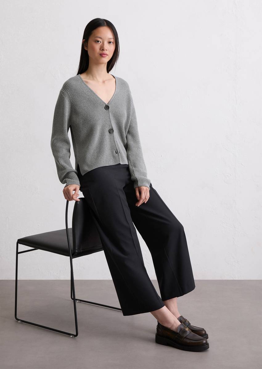 V-neck cardigan relaxed made from heavyweight organic cotton