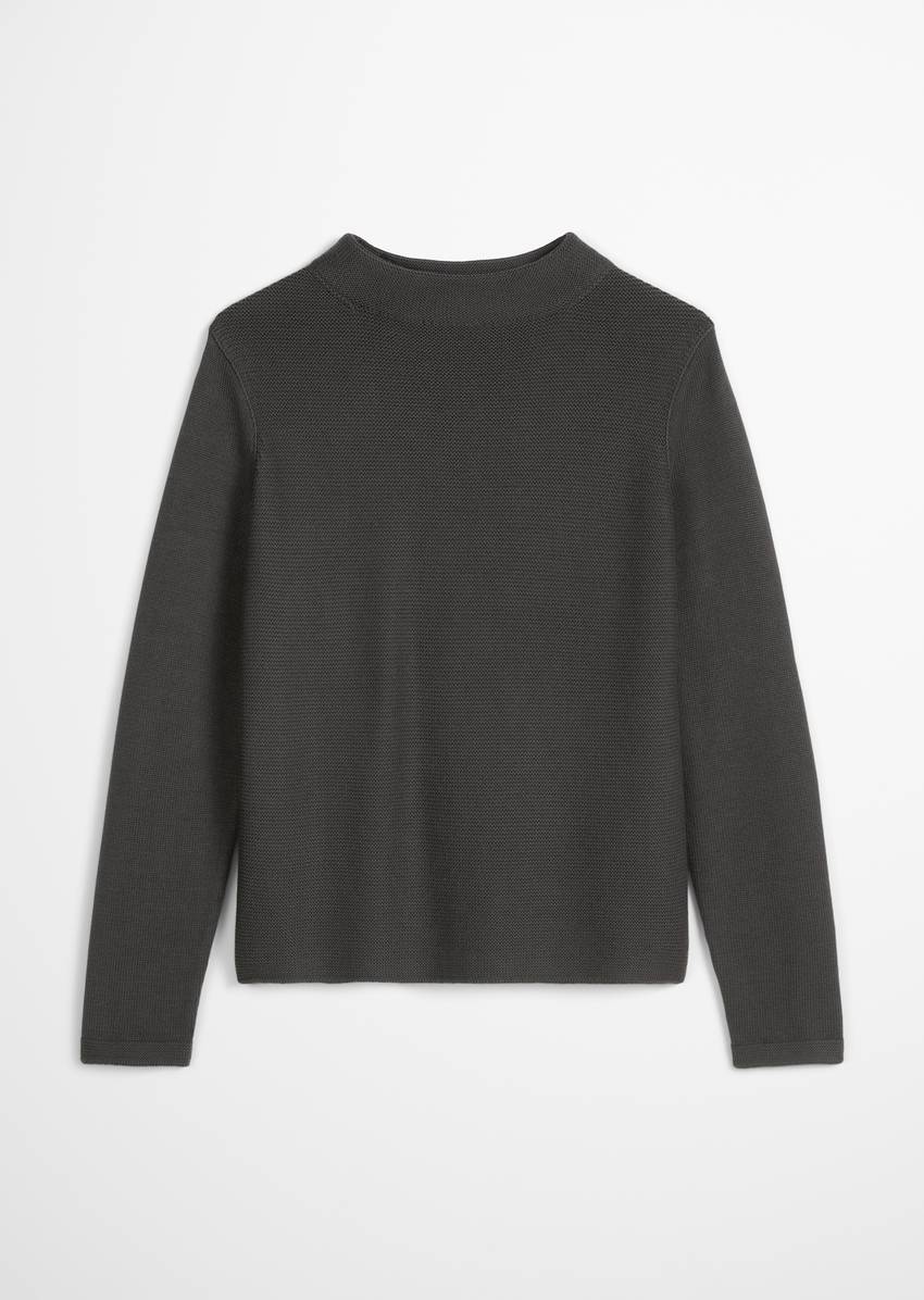 Knitted sweater slim made from organic cotton