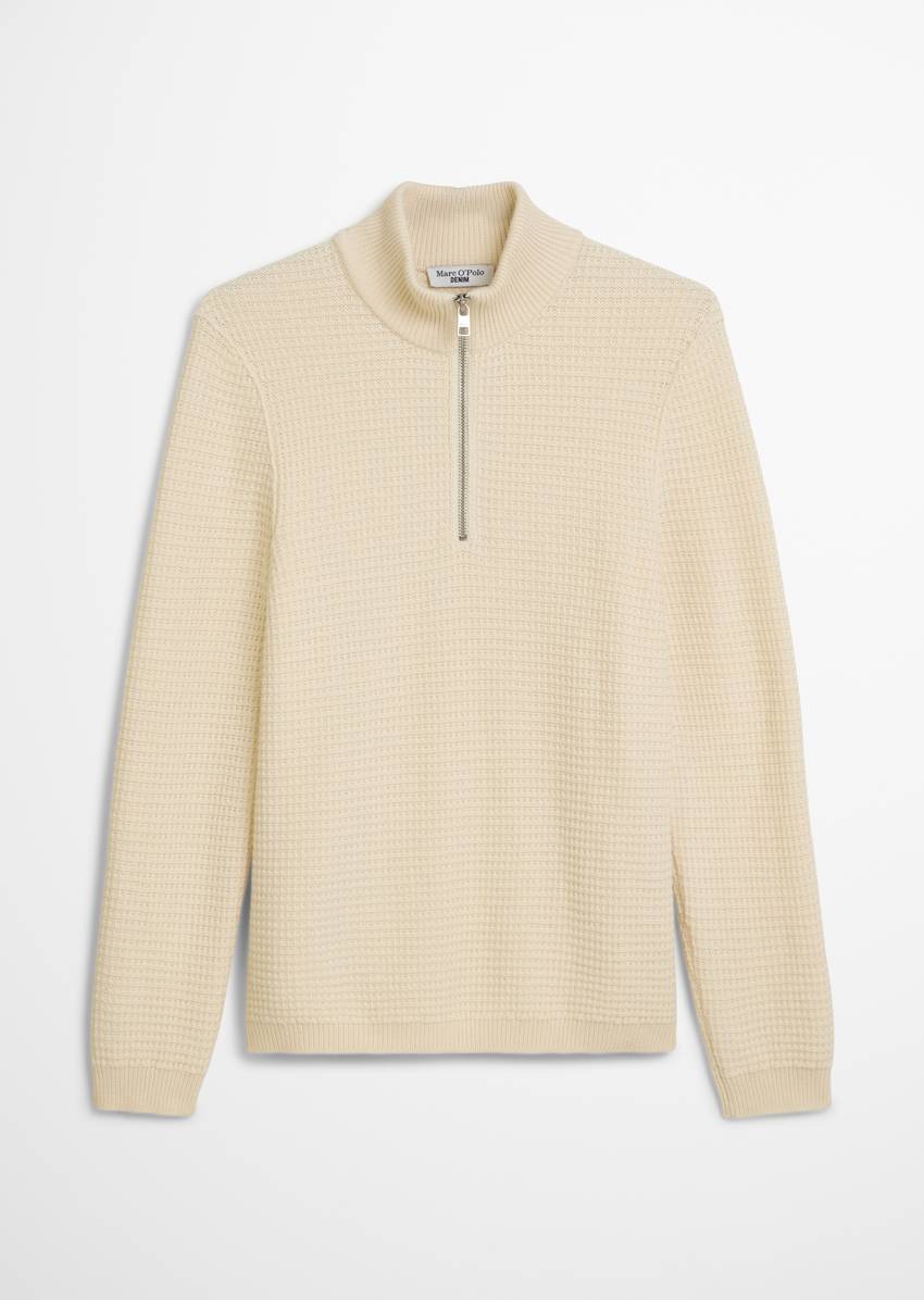 Relaxed knit troyer with a striking structure