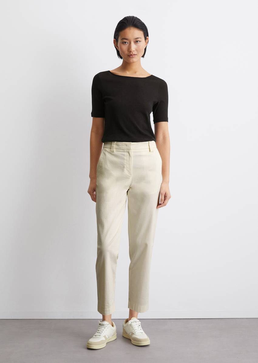 Regular slub jersey T-shirt with a bateau neckline