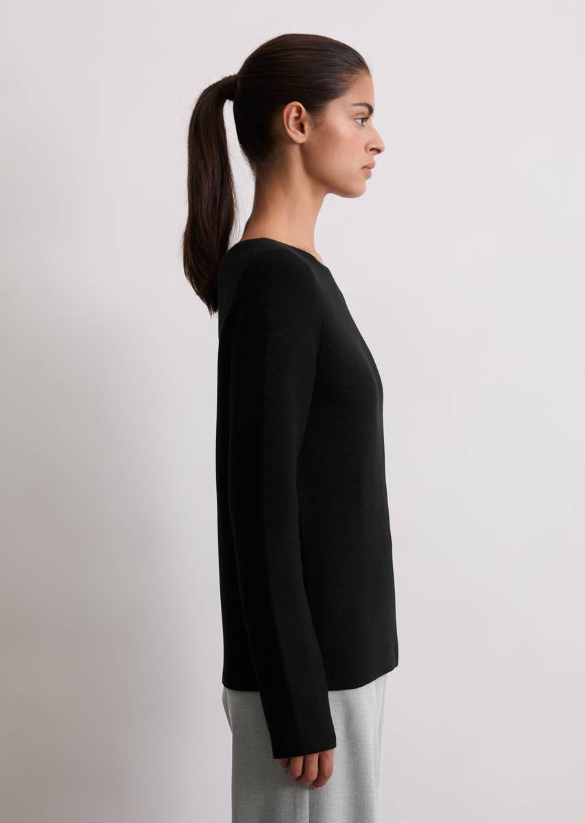 Sweater slim made from organic cotton