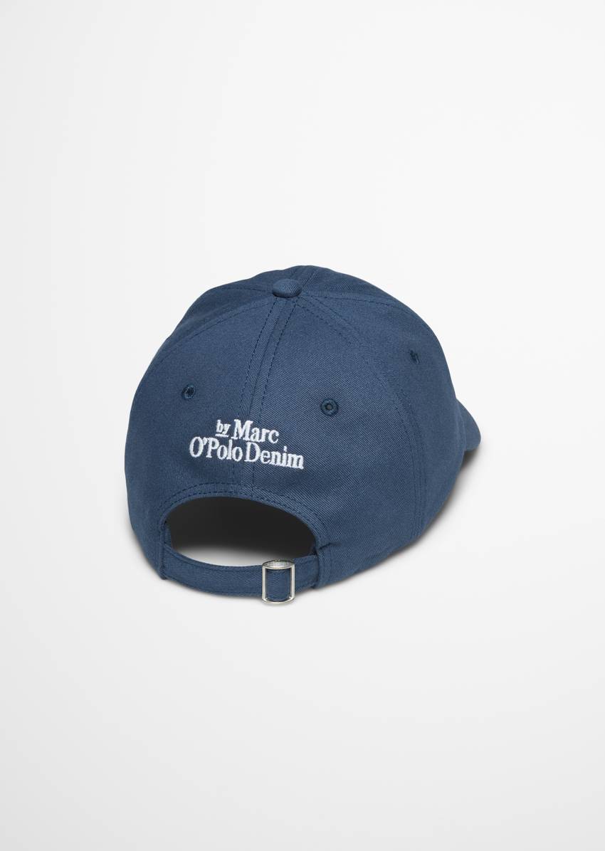 Cap made from organic cotton twill