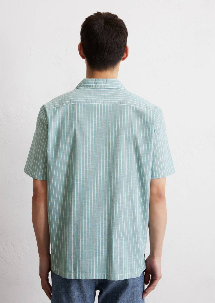 Regular short-sleeved shirt made from pure organic cotton