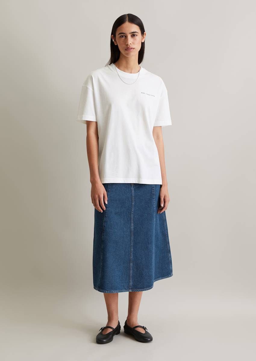 Basic relaxed T-shirt made from organic cotton