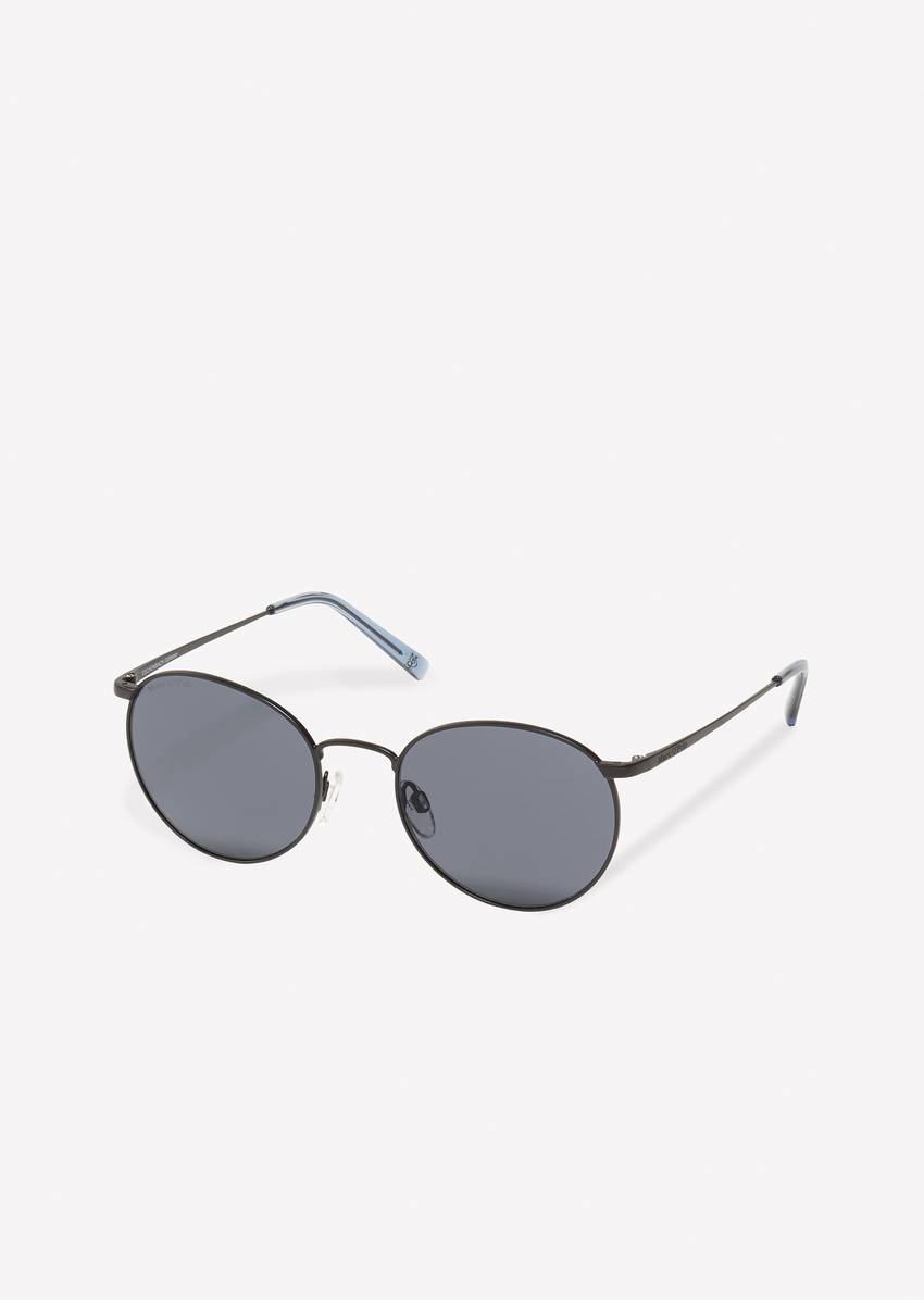 Unisex sunglasses with filigree metal frames