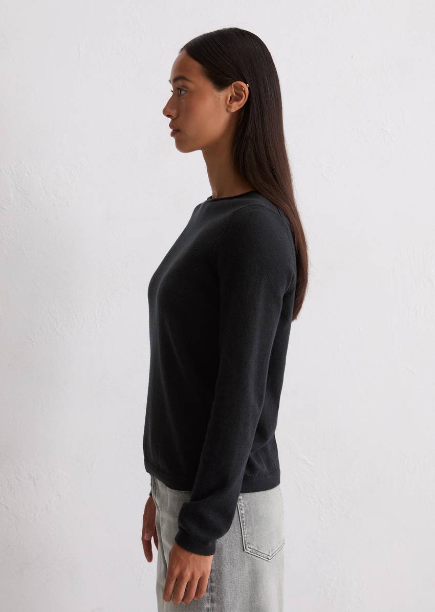 Basic knitted sweater regular made from a soft cotton/virgin wool blend