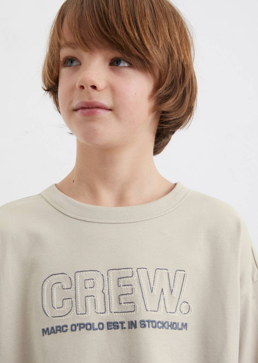 TEENS-BOYS with embroidered chest print