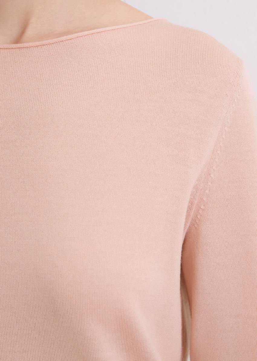 Knitted sweater slim made from soft merino wool