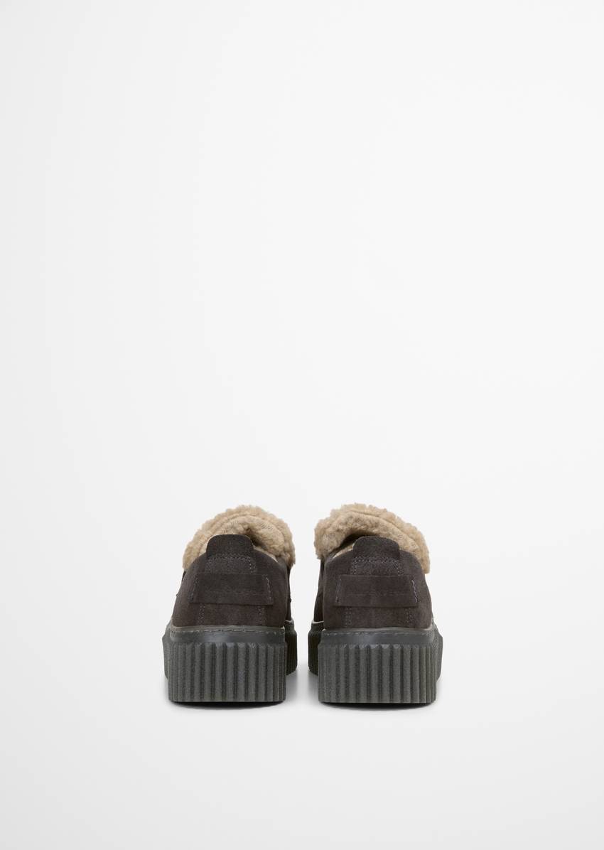Platform loafer model Bianca with fluffy teddy lining