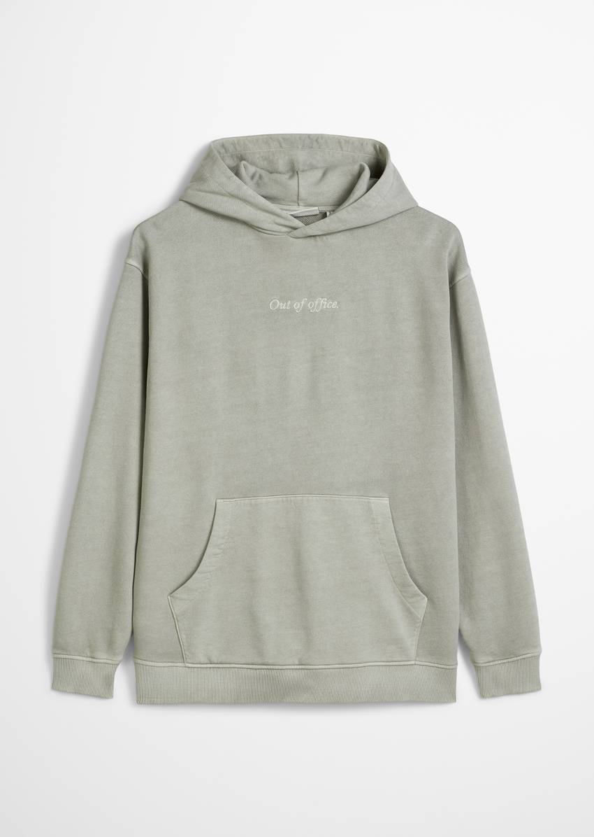 Relaxed logo hoodie made from recycled cotton