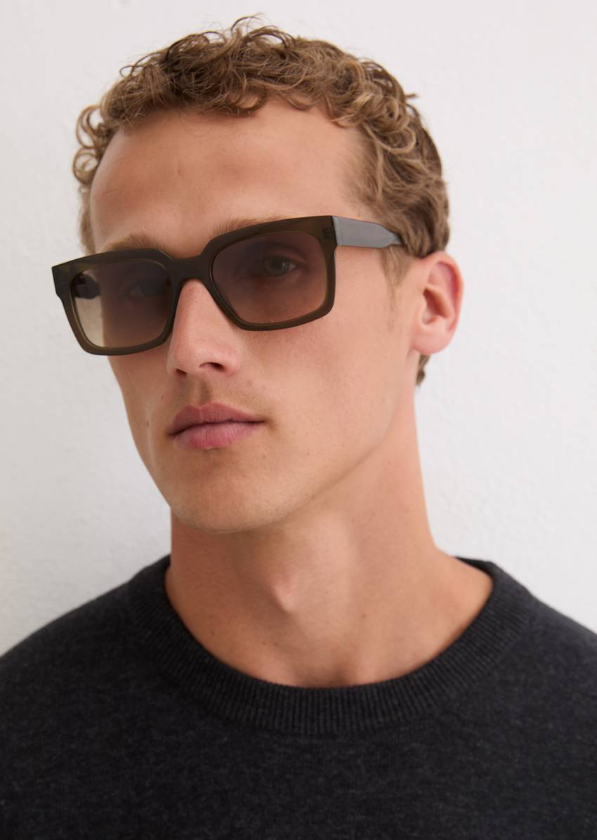Unisex sunglasses made from organic acetate
