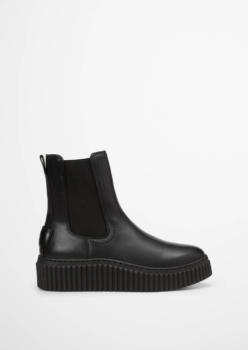 Short shaft boots model Bianca made from fine cowhide