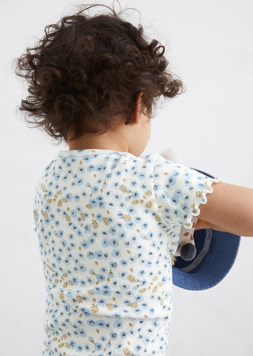 KIDS-GIRLS T-Shirt with floral pattern