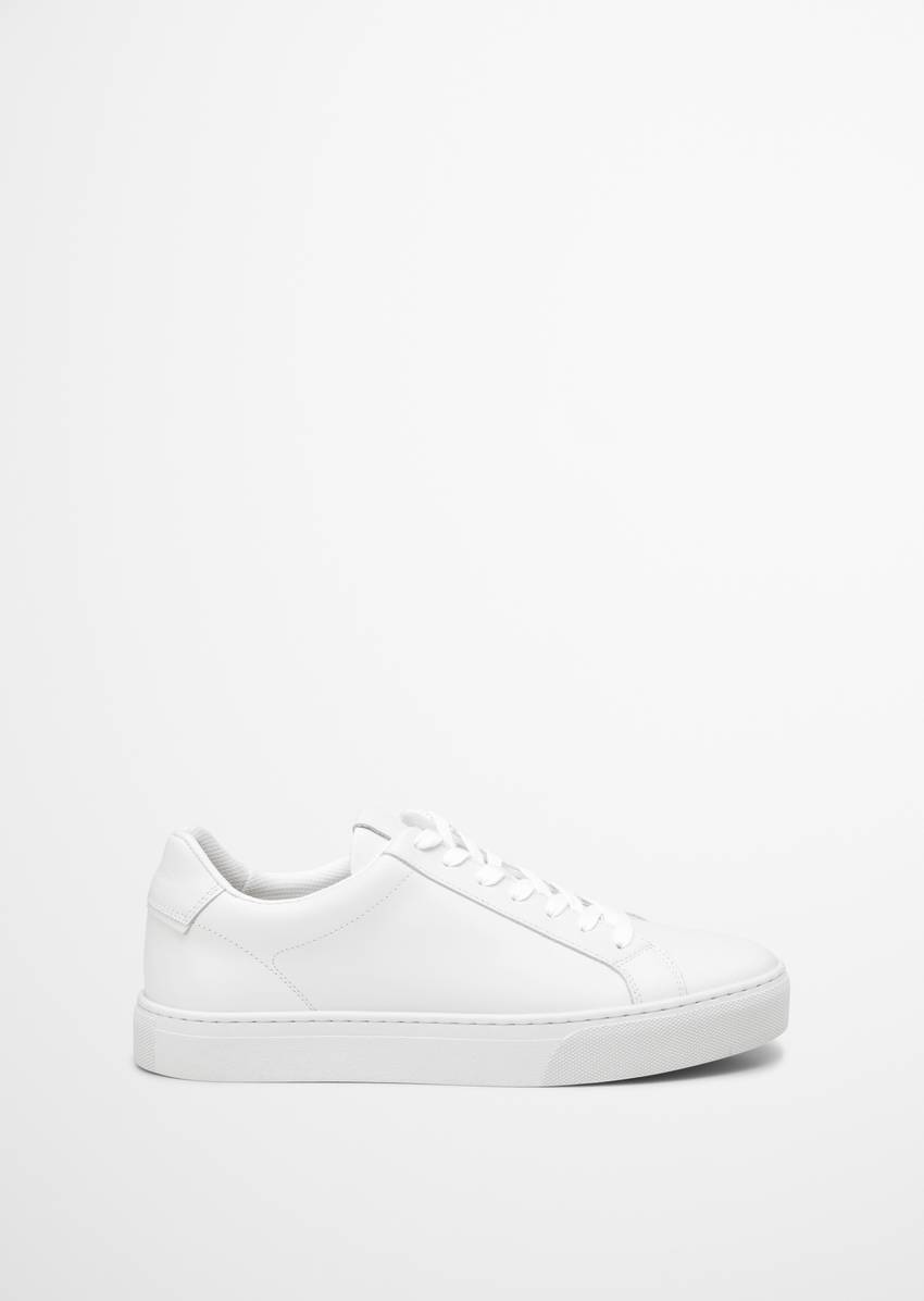 Cup sole sneaker made from fine cowhide nappa leather