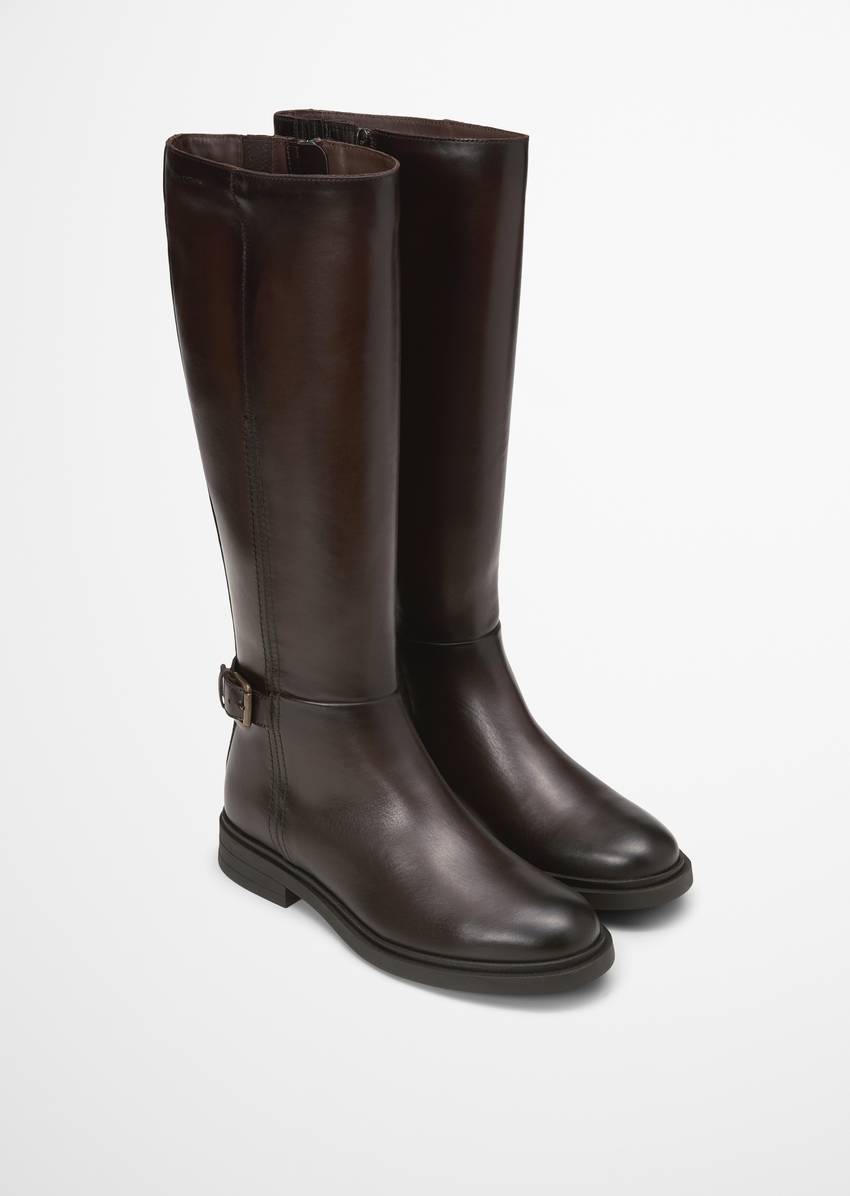 Long-shaft boots made from fine sheepskin