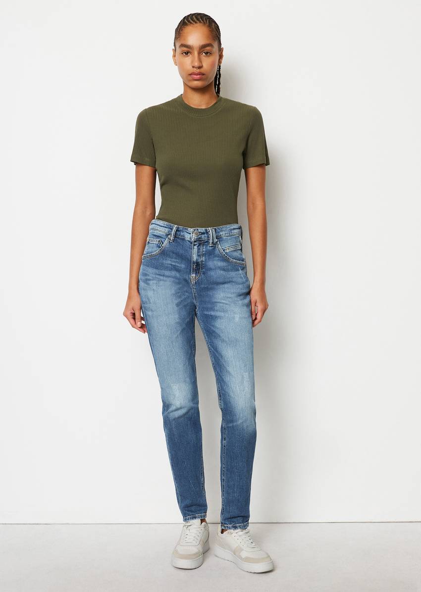 Ribbed jersey T-shirt slim Made from a stretchy organic cotton blend