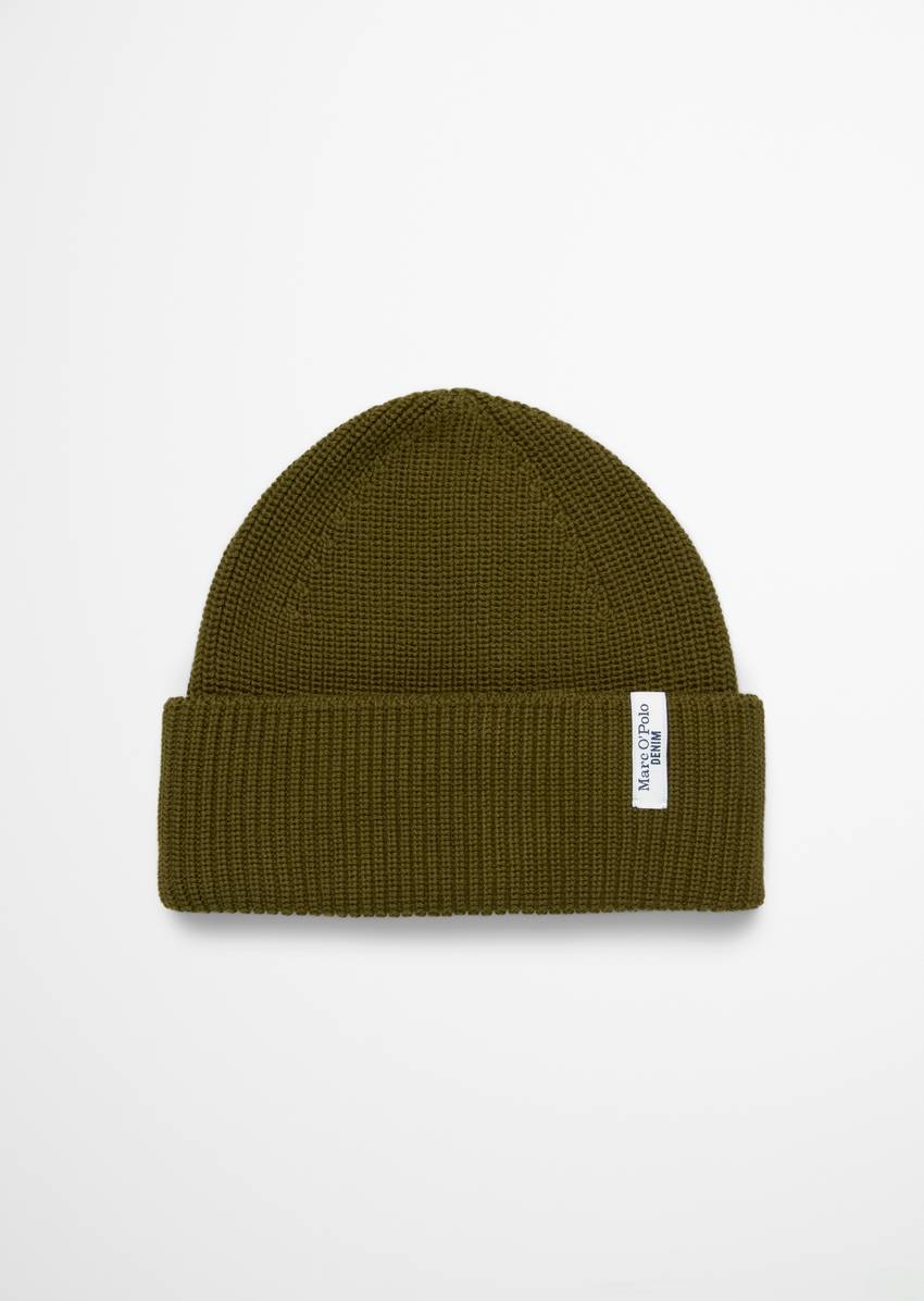 DfC knitted hat made from compact cotton yarn