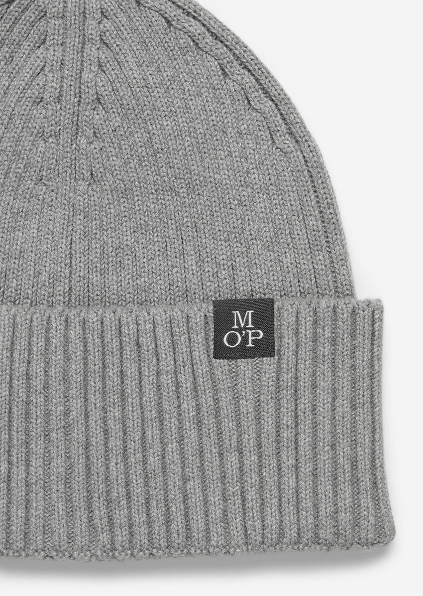 DfC cap & scarf set made from pure organic cotton