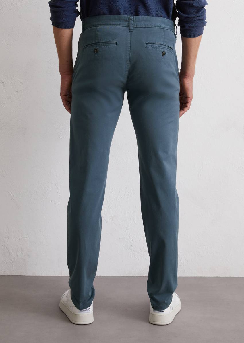 Chino model Stig shaped made from an organic cotton blend