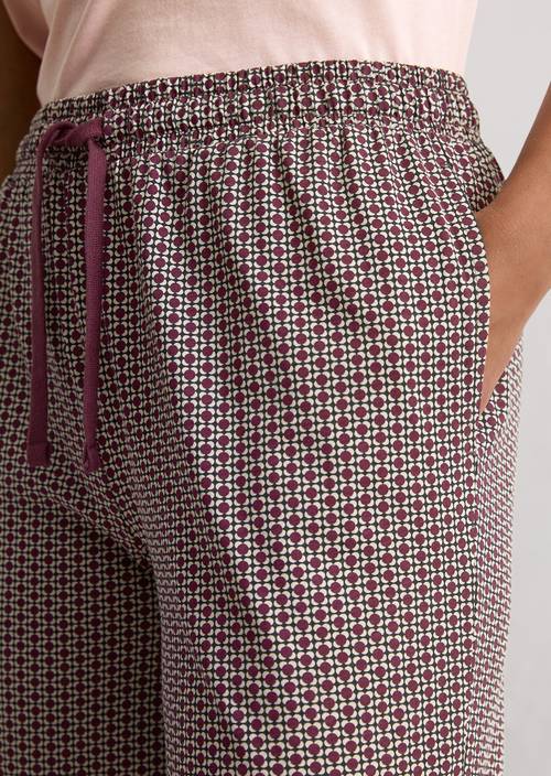 Lounge pants made from pure organic cotton