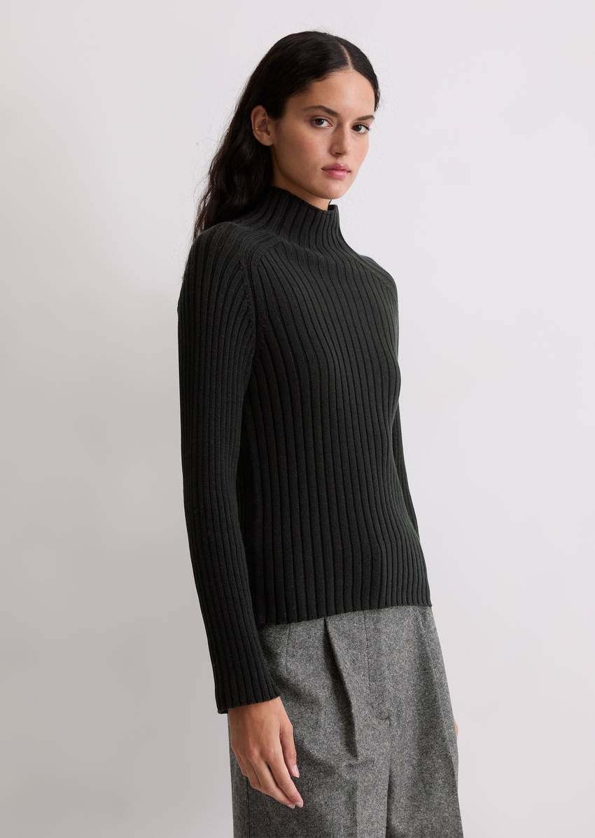 Turtleneck sweater slim made from heavy weight cotton