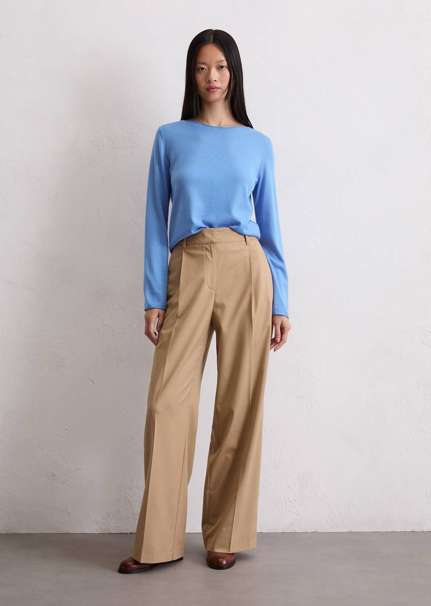 Knitted sweater slim made from soft merino wool