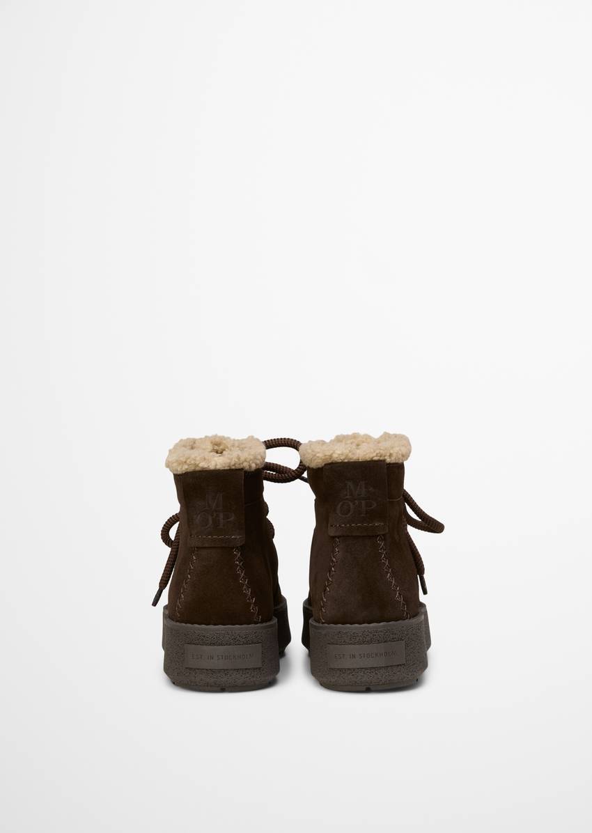 Lace-up model Pia with fluffy warm lining