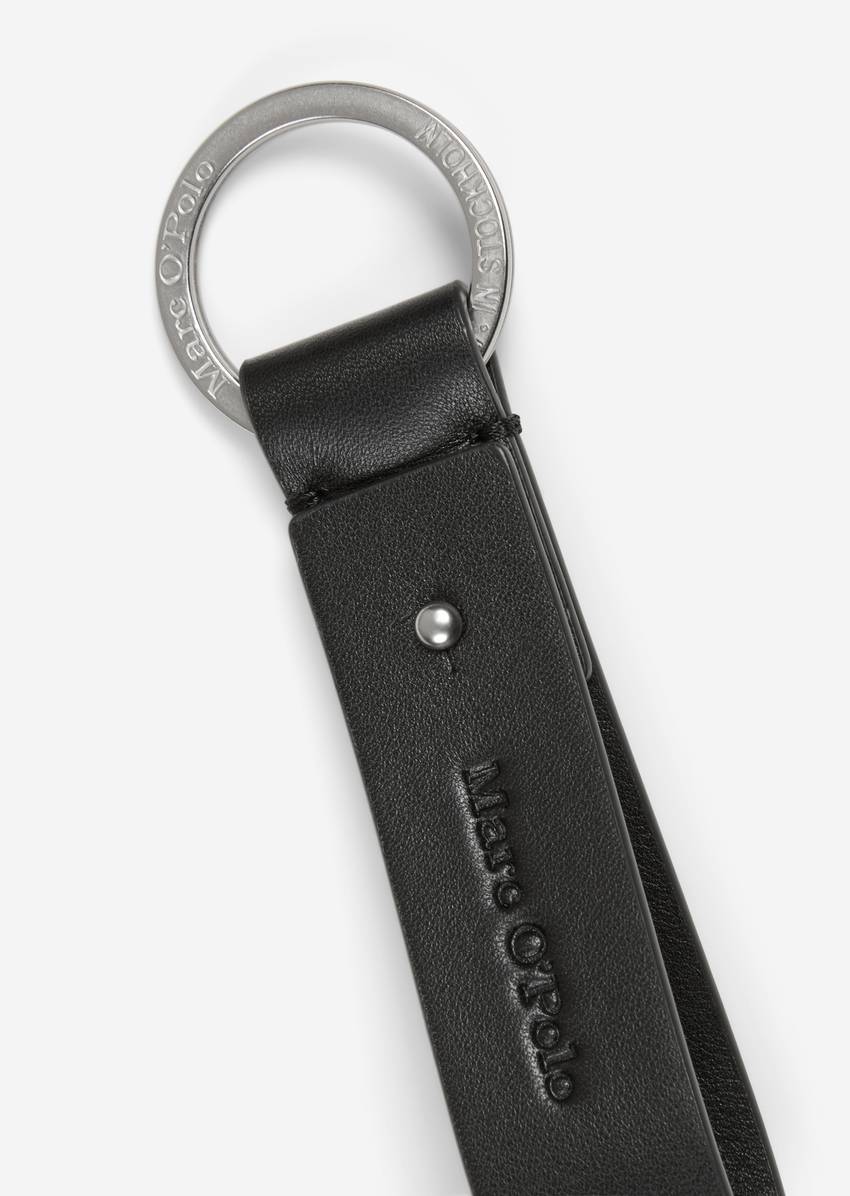 Key fob with elegant leather loop