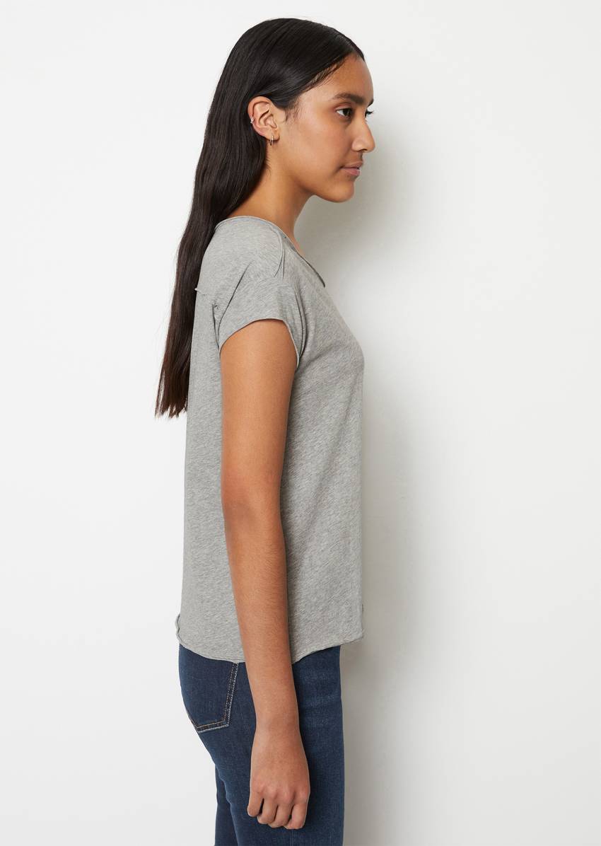 Relaxed T-shirt made of organic cotton