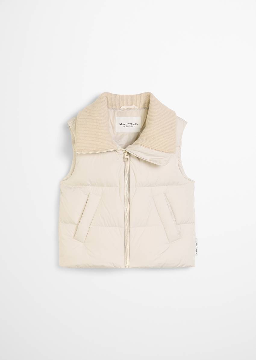 Down vest with certified down filling