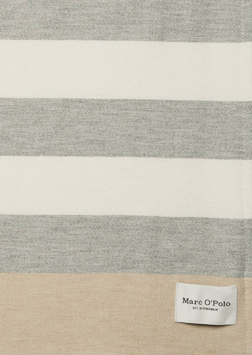 Block stripe plaid Model Per made of a soft blend of organic cotton and cashmere