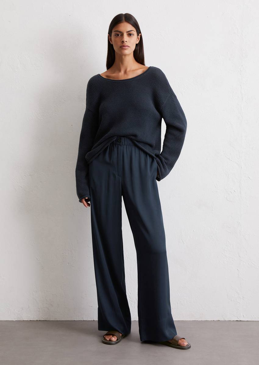 DfC oversize sweater made from organic cotton