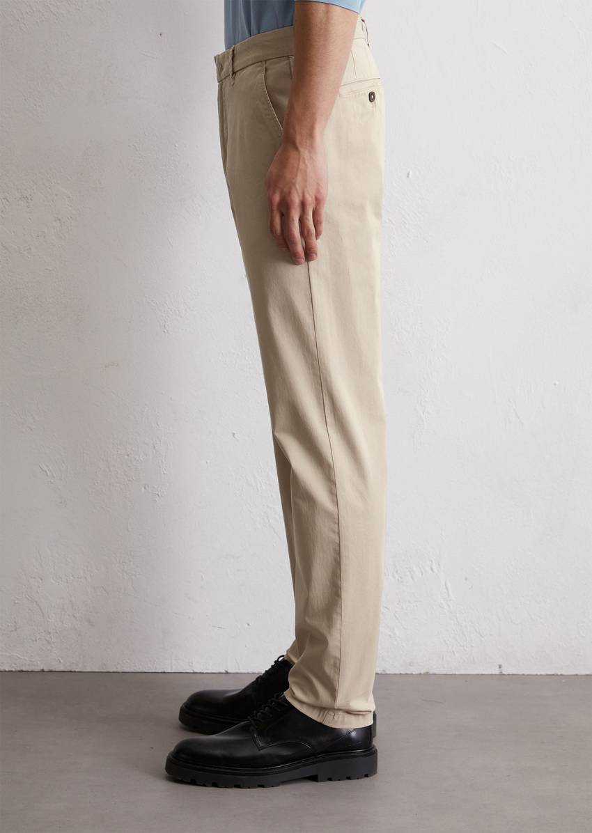Chino model Osby tapered made from an organic cotton blend