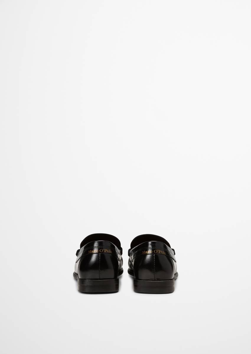 Penny loafer made from high-quality cowhide